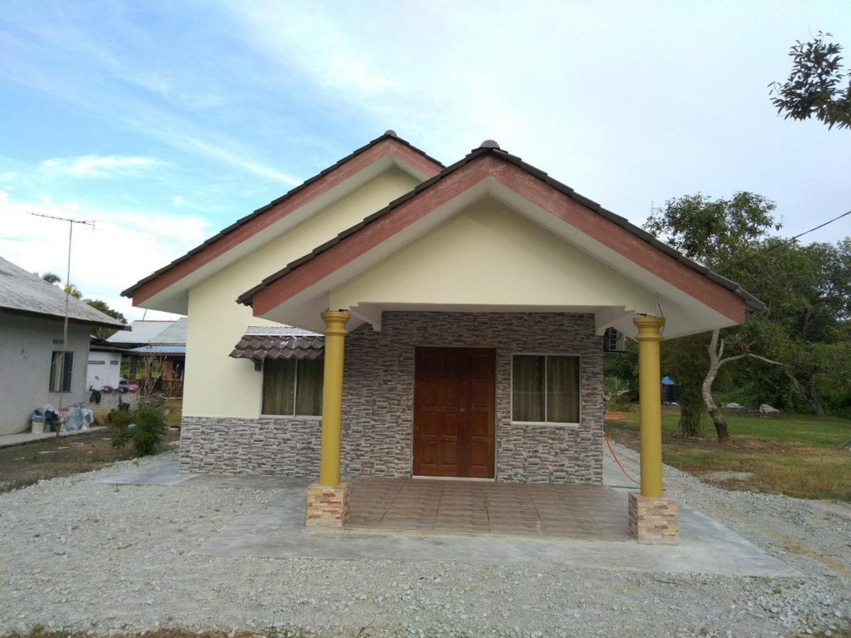 Homestay Pantai Remis Jeram  Exteriör bild